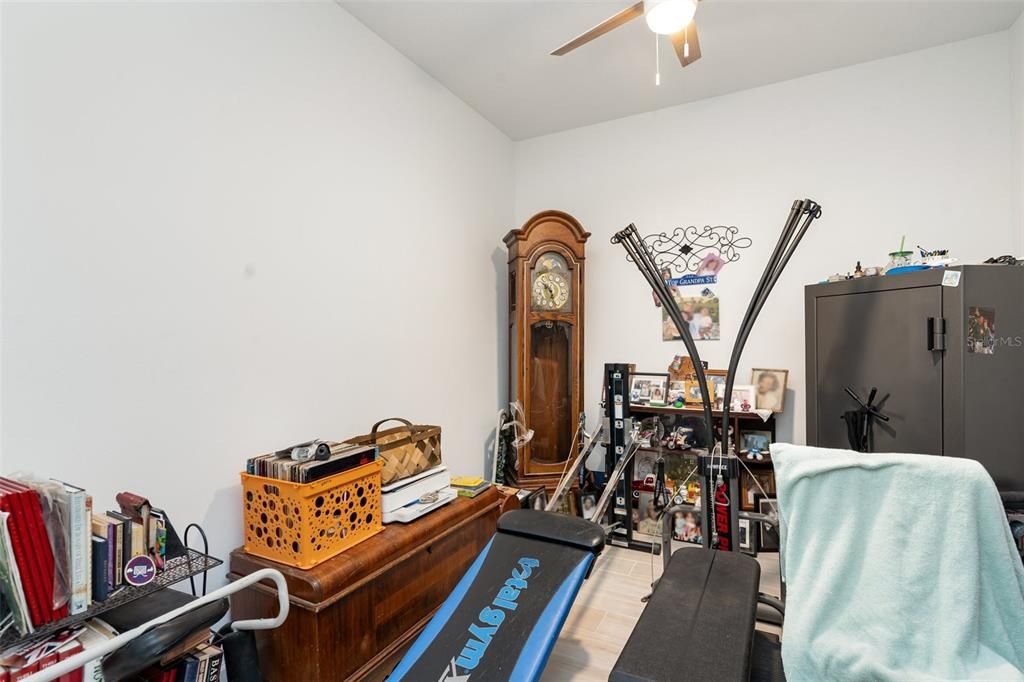 На продажу: $265,000 (2 спален, 2 ванн, 1306 Квадратных фут)