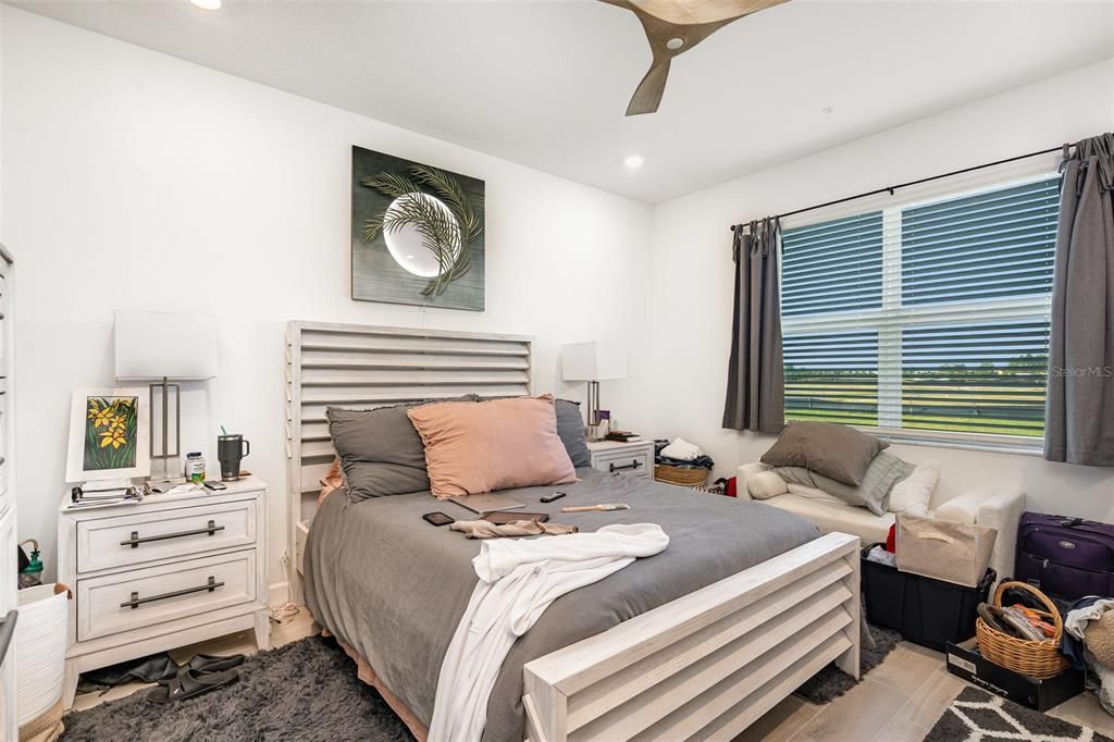 На продажу: $265,000 (2 спален, 2 ванн, 1306 Квадратных фут)