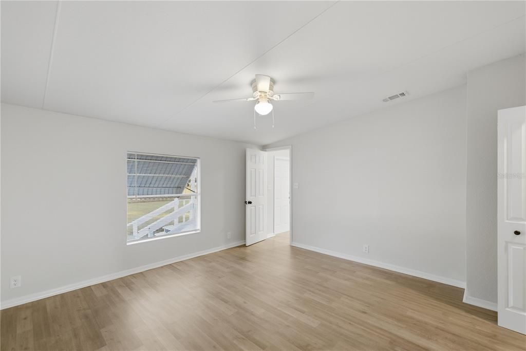 For Sale: $278,900 (3 beds, 2 baths, 1134 Square Feet)