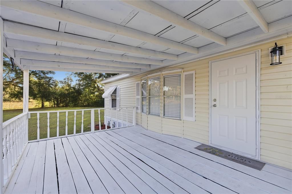 For Sale: $278,900 (3 beds, 2 baths, 1134 Square Feet)