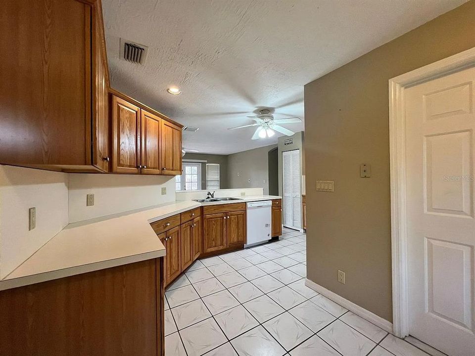 For Sale: $425,000 (0 beds, 0 baths, 2853 Square Feet)