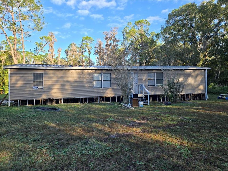 待售: $295,000 (4 贝兹, 2 浴室, 1500 平方英尺)