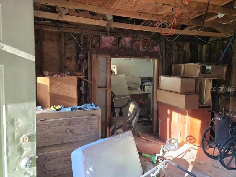 待售: $295,000 (4 贝兹, 2 浴室, 1500 平方英尺)