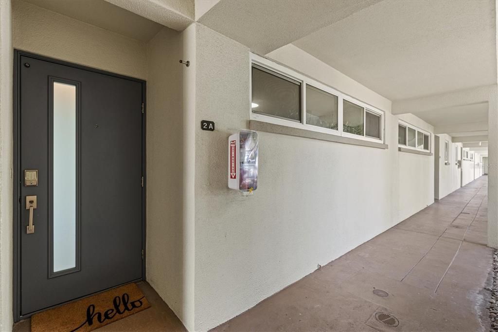 For Sale: $750,000 (2 beds, 2 baths, 1034 Square Feet)