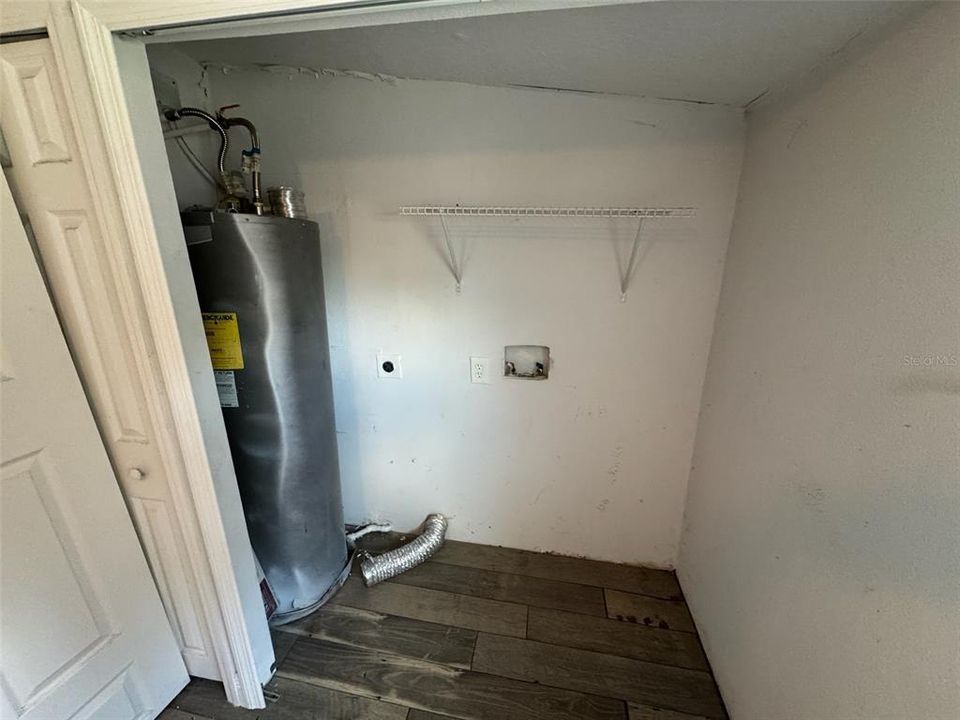 待售: $175,000 (3 贝兹, 2 浴室, 1087 平方英尺)