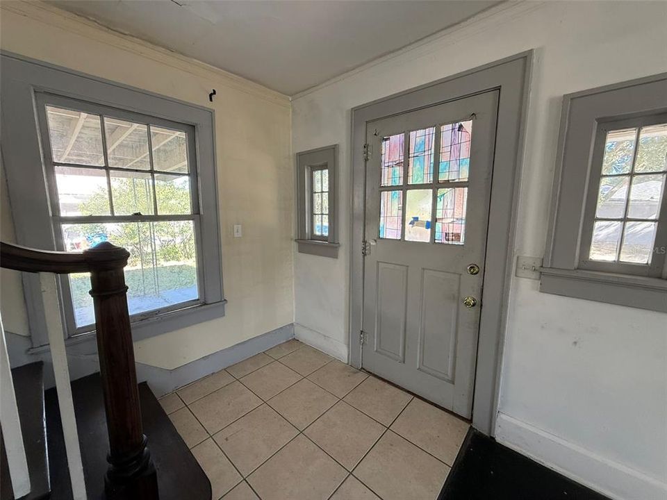 待售: $169,900 (2 贝兹, 1 浴室, 1350 平方英尺)