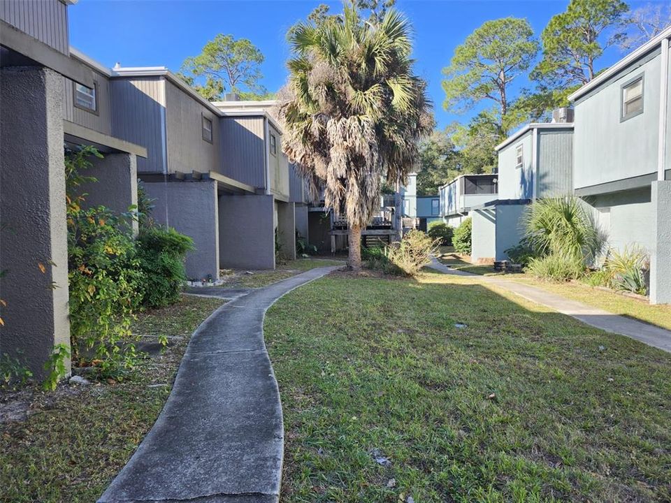 For Sale: $29,900 (2 beds, 1 baths, 942 Square Feet)