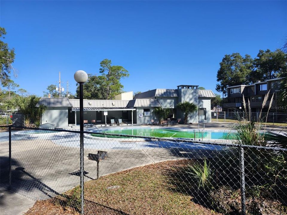 For Sale: $29,900 (2 beds, 1 baths, 942 Square Feet)