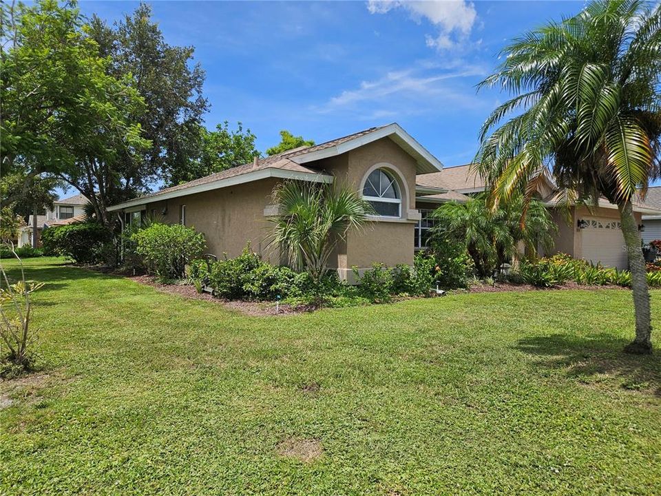 For Sale: $459,900 (3 beds, 2 baths, 2230 Square Feet)