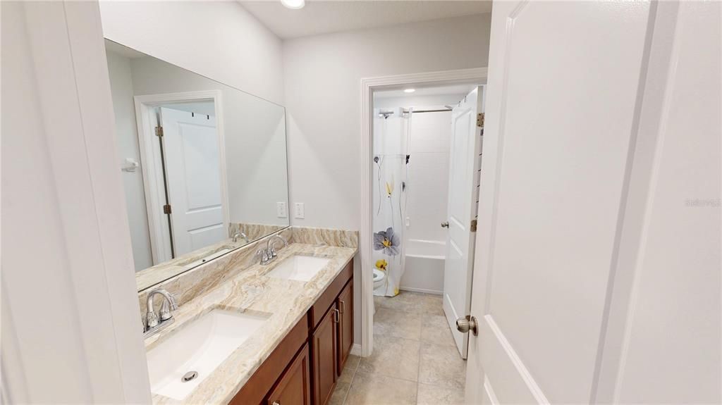 В аренду: $2,750 (6 спален, 3 ванн, 2614 Квадратных фут)