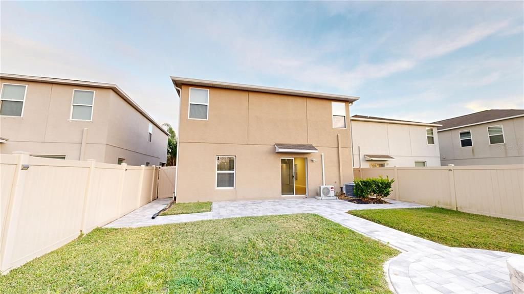 В аренду: $2,750 (6 спален, 3 ванн, 2614 Квадратных фут)