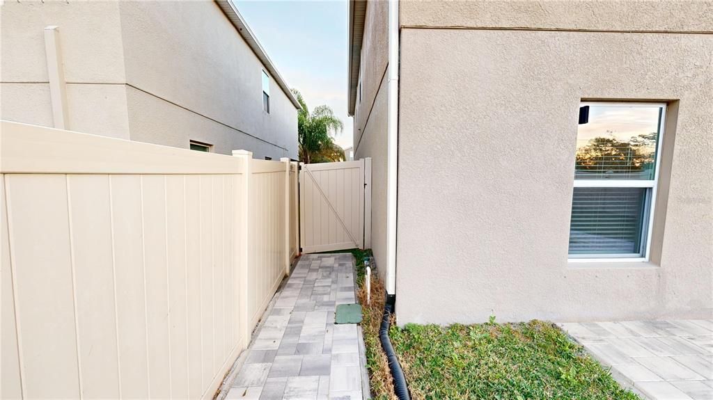 В аренду: $2,750 (6 спален, 3 ванн, 2614 Квадратных фут)