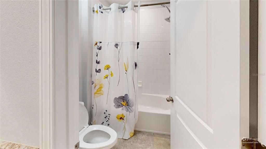 В аренду: $2,750 (6 спален, 3 ванн, 2614 Квадратных фут)