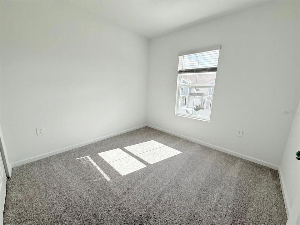 出租: $1,900 (3 贝兹, 2 浴室, 1873 平方英尺)