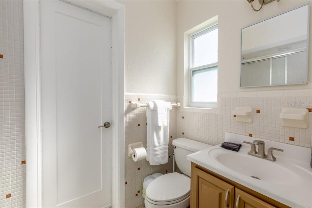 For Rent: $4,700 (3 beds, 3 baths, 1650 Square Feet)