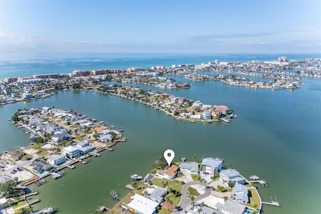 For Rent: $4,700 (3 beds, 3 baths, 1650 Square Feet)