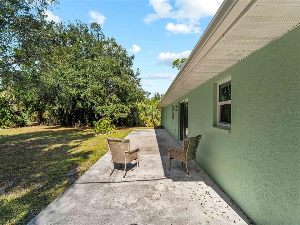 For Sale: $279,000 (3 beds, 2 baths, 1436 Square Feet)