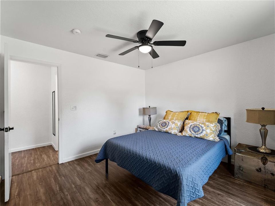 For Sale: $279,000 (3 beds, 2 baths, 1436 Square Feet)