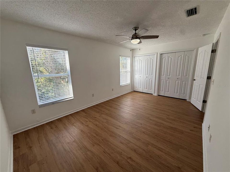 For Rent: $2,300 (3 beds, 2 baths, 1232 Square Feet)