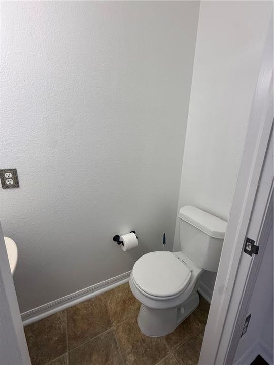 For Rent: $2,300 (3 beds, 2 baths, 1232 Square Feet)