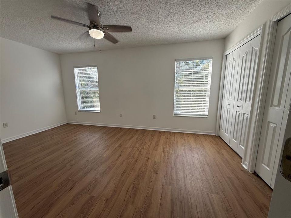 For Rent: $2,300 (3 beds, 2 baths, 1232 Square Feet)