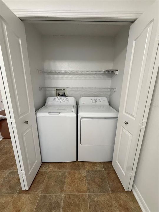 For Rent: $2,300 (3 beds, 2 baths, 1232 Square Feet)