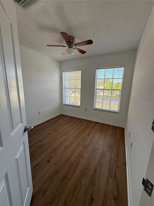 For Rent: $2,300 (3 beds, 2 baths, 1232 Square Feet)