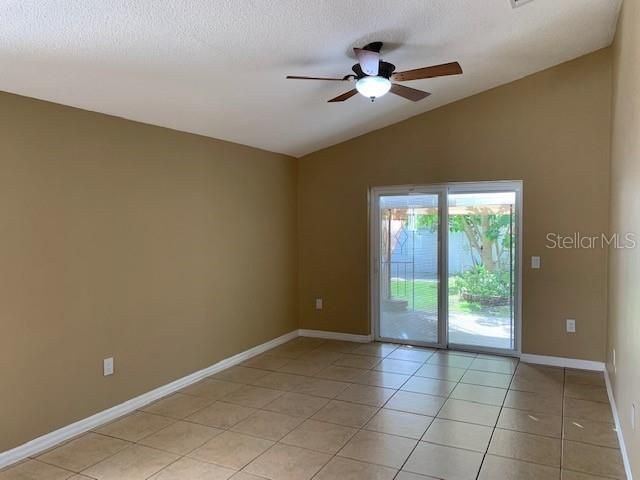 For Rent: $2,050 (3 beds, 2 baths, 1564 Square Feet)