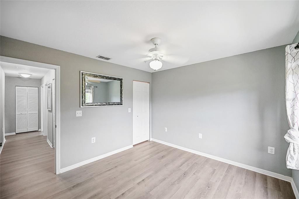 待售: $265,000 (3 贝兹, 2 浴室, 1324 平方英尺)