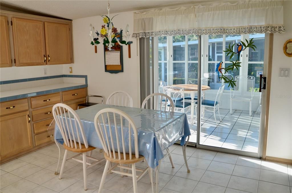 待售: $269,000 (2 贝兹, 2 浴室, 1959 平方英尺)