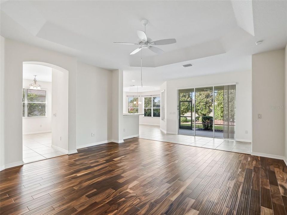 For Sale: $535,000 (3 beds, 2 baths, 2072 Square Feet)