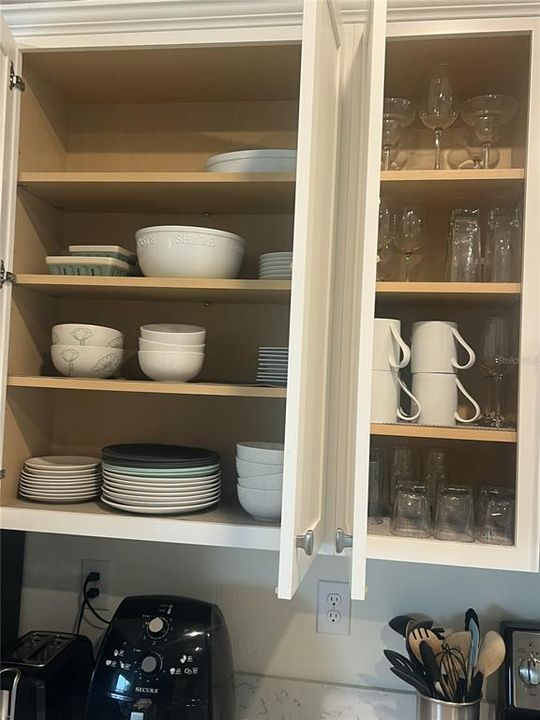 For Rent: $6,300 (2 beds, 2 baths, 1336 Square Feet)