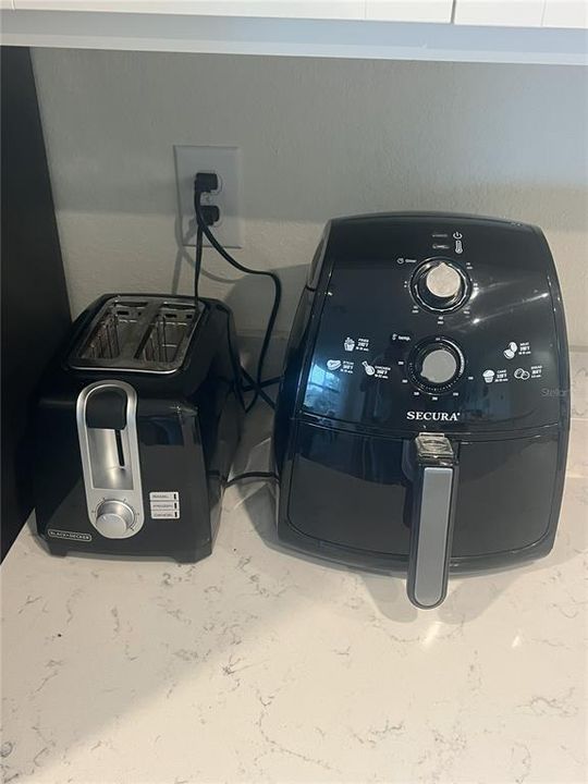 For Rent: $6,300 (2 beds, 2 baths, 1336 Square Feet)