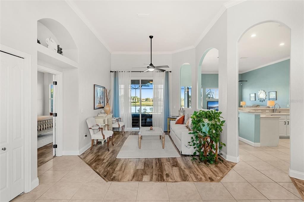 En Venta: $729,000 (4 camas, 3 baños, 2325 Pies cuadrados)