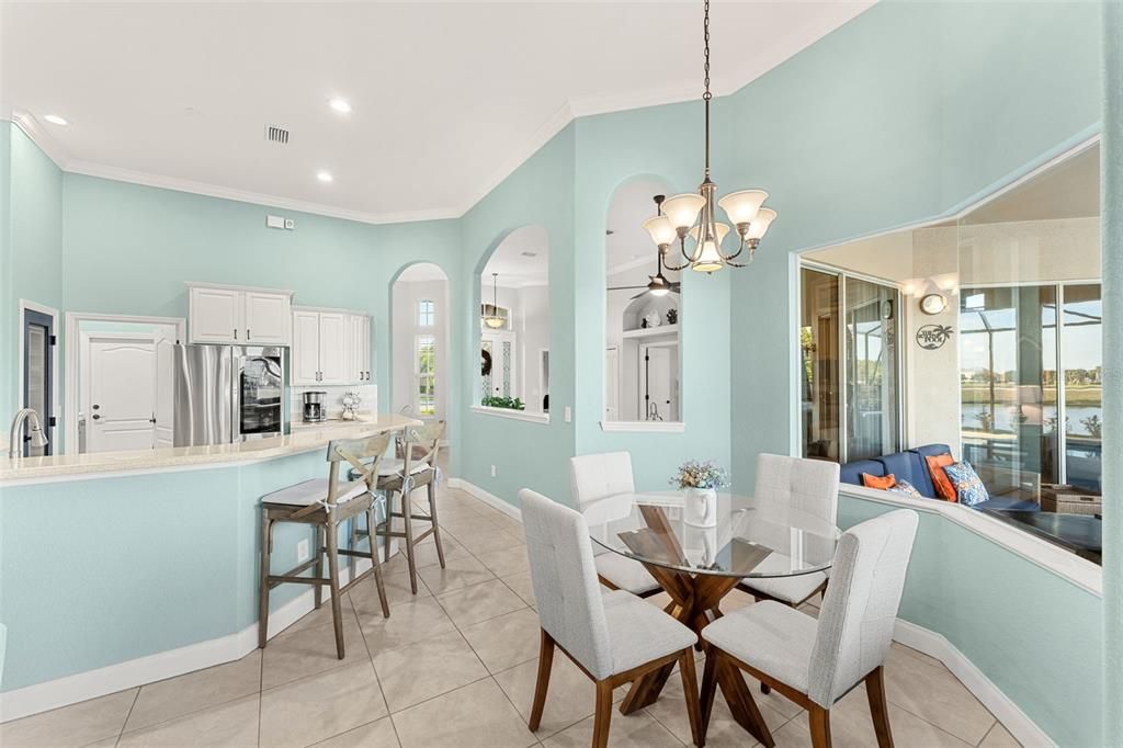 En Venta: $729,000 (4 camas, 3 baños, 2325 Pies cuadrados)