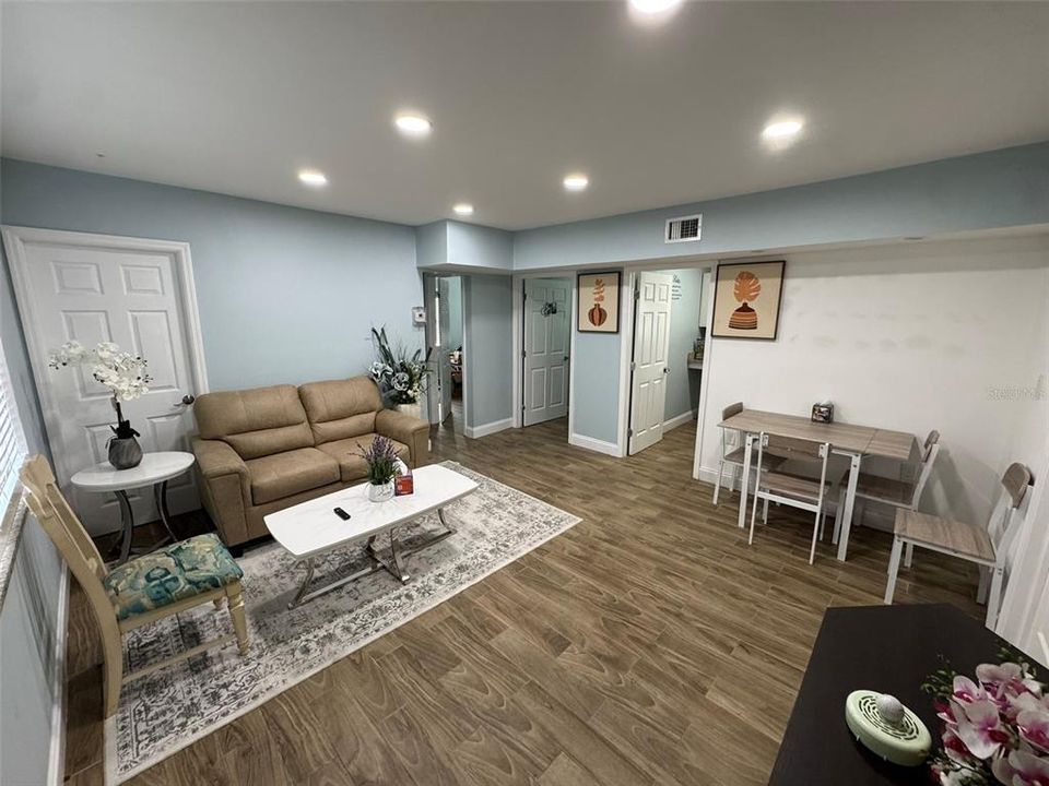 En Renta: $2,400 (3 camas, 1 baños, 1008 Pies cuadrados)