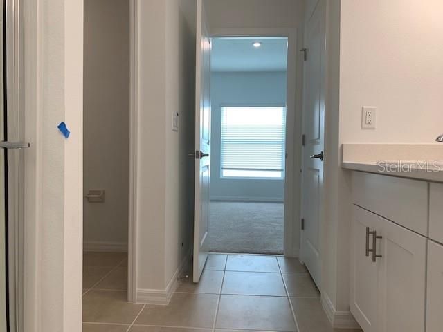 For Rent: $2,200 (4 beds, 2 baths, 1952 Square Feet)