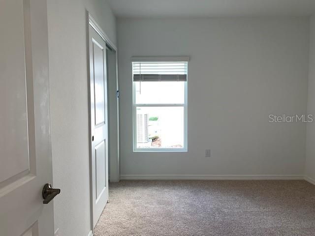 For Rent: $2,200 (4 beds, 2 baths, 1952 Square Feet)