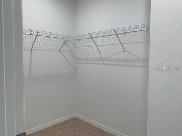 For Rent: $2,200 (4 beds, 2 baths, 1952 Square Feet)