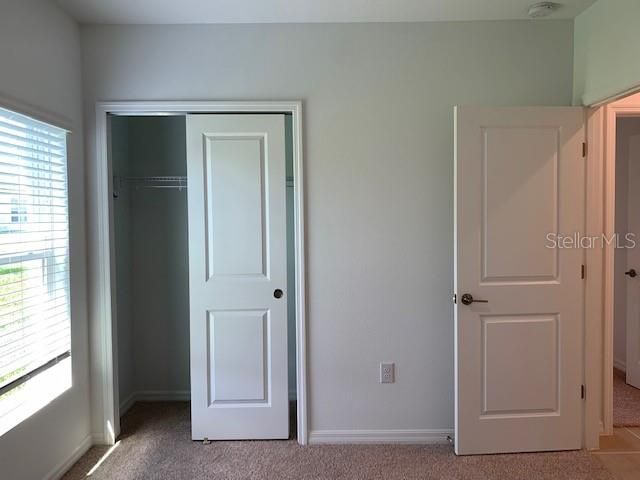 For Rent: $2,200 (4 beds, 2 baths, 1952 Square Feet)