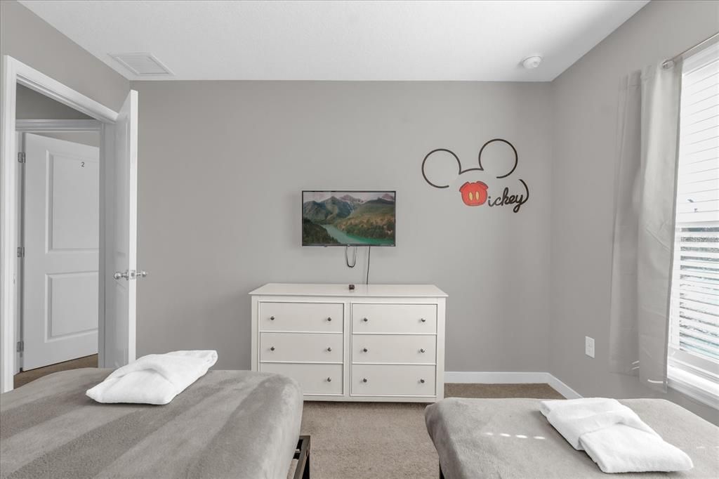 For Sale: $465,000 (4 beds, 3 baths, 1778 Square Feet)