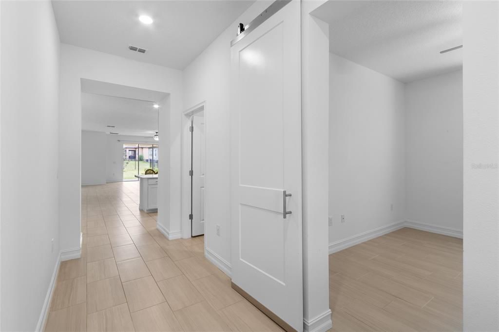 На продажу: $449,900 (3 спален, 2 ванн, 2092 Квадратных фут)