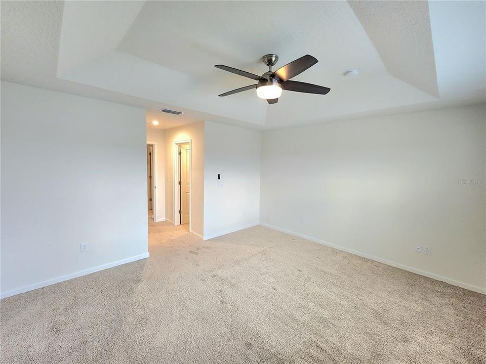 For Rent: $2,500 (3 beds, 2 baths, 1739 Square Feet)