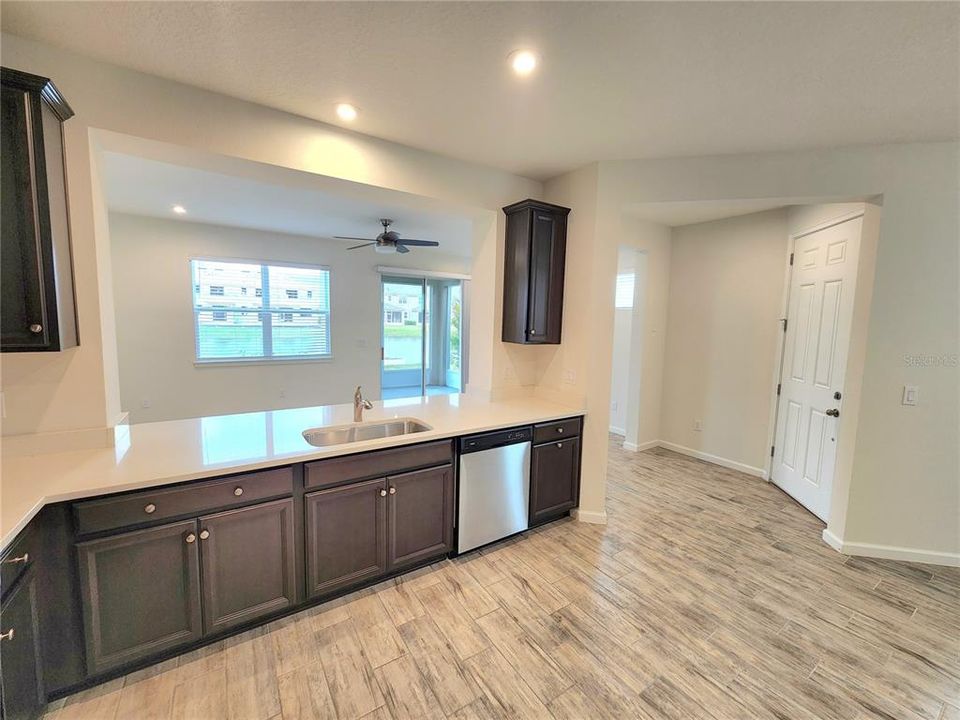 For Rent: $2,500 (3 beds, 2 baths, 1739 Square Feet)