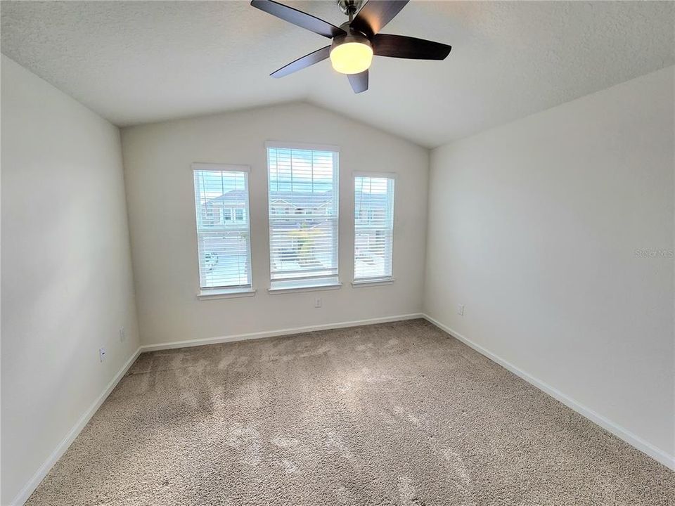 For Rent: $2,500 (3 beds, 2 baths, 1739 Square Feet)