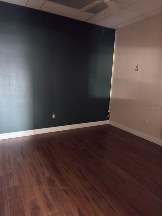 待售: $500,000 (0 贝兹, 0 浴室, 2280 平方英尺)