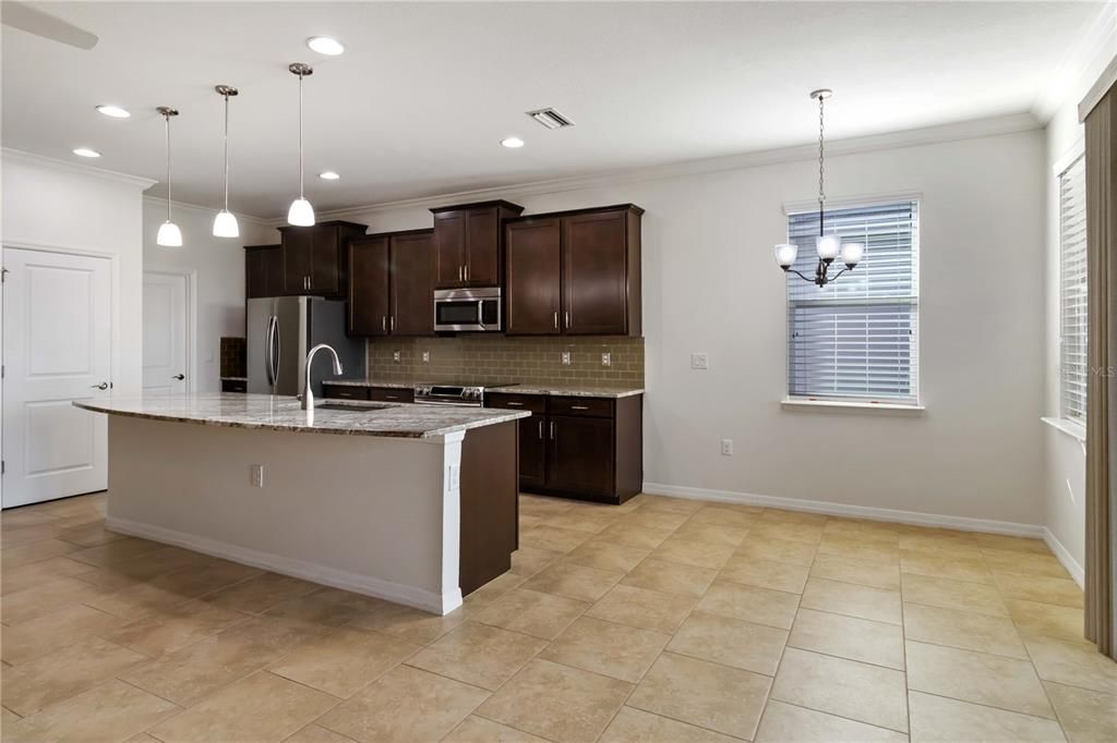 For Sale: $540,000 (3 beds, 2 baths, 1842 Square Feet)