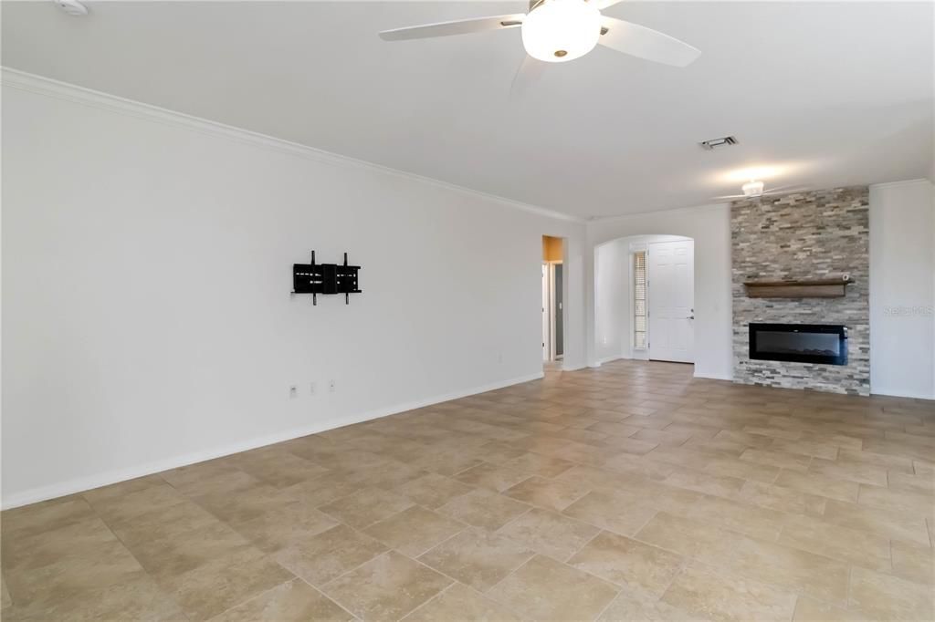 For Sale: $540,000 (3 beds, 2 baths, 1842 Square Feet)