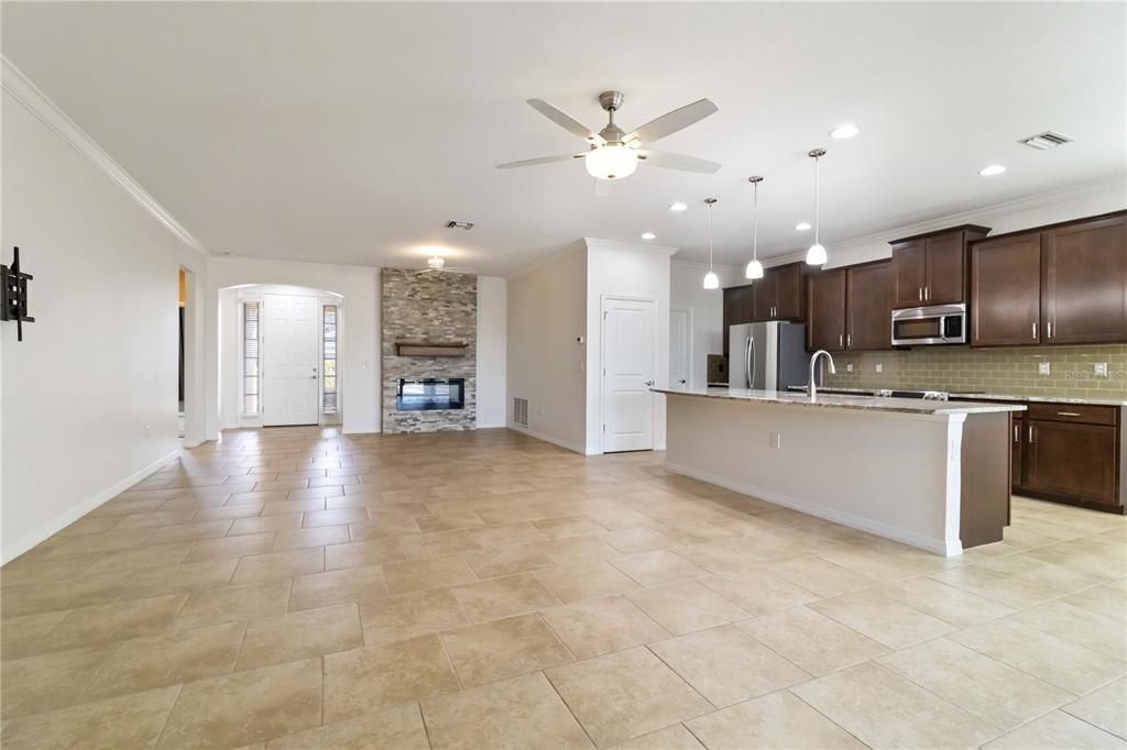 For Sale: $540,000 (3 beds, 2 baths, 1842 Square Feet)