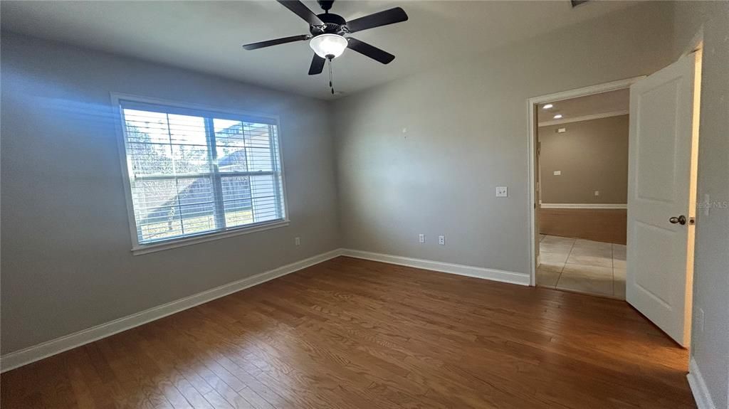 En Renta: $2,500 (4 camas, 2 baños, 1728 Pies cuadrados)